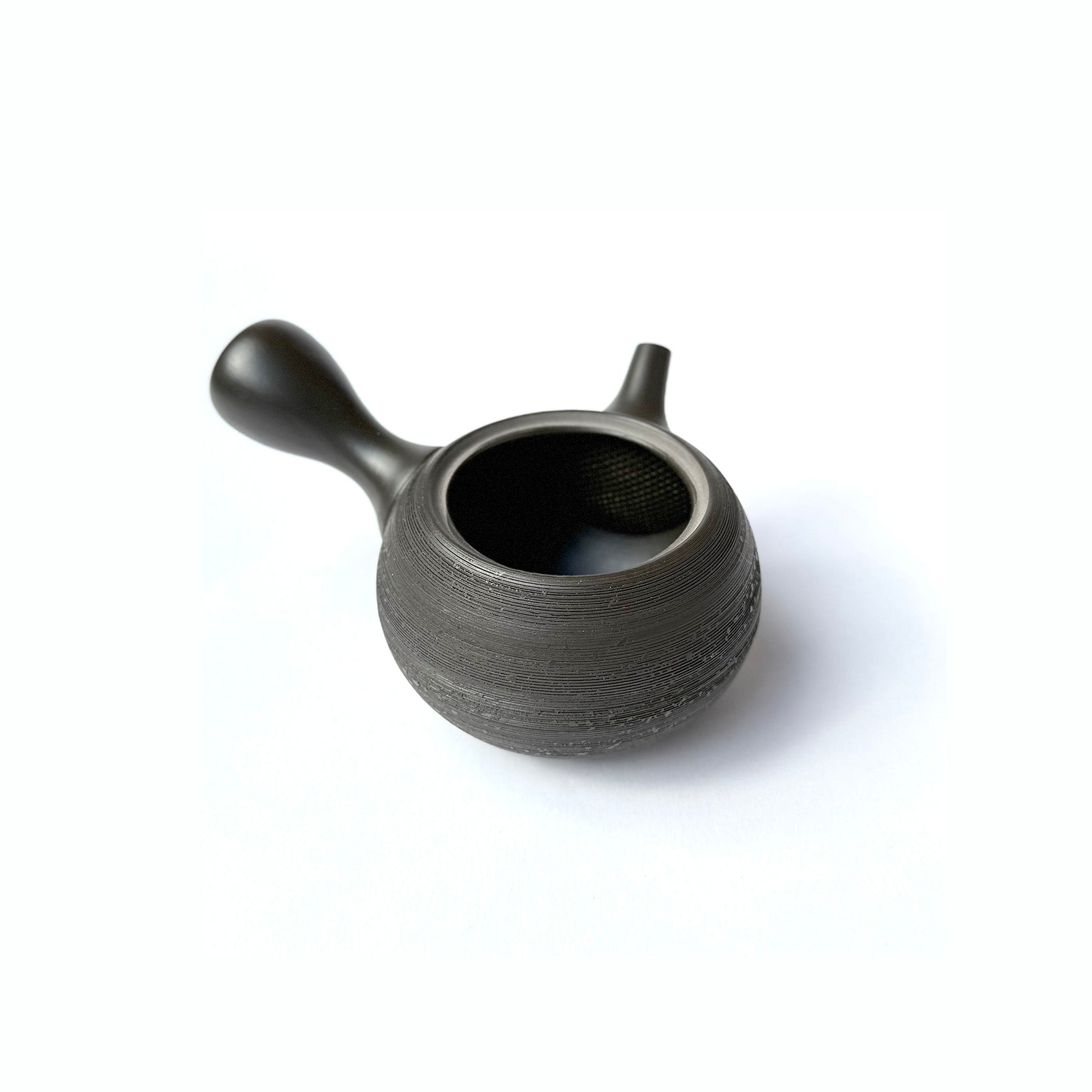 HOKURYU Teapot - detail of interior strainer that prevents tea leaves from escaping