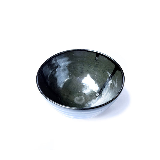 NAMARI Matcha Bowl - three-quarter view showing both interior and rim details