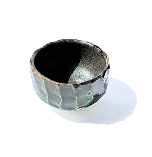SHUNTO KATO Matcha Bowl - three-quarter view showing both interior and rim details