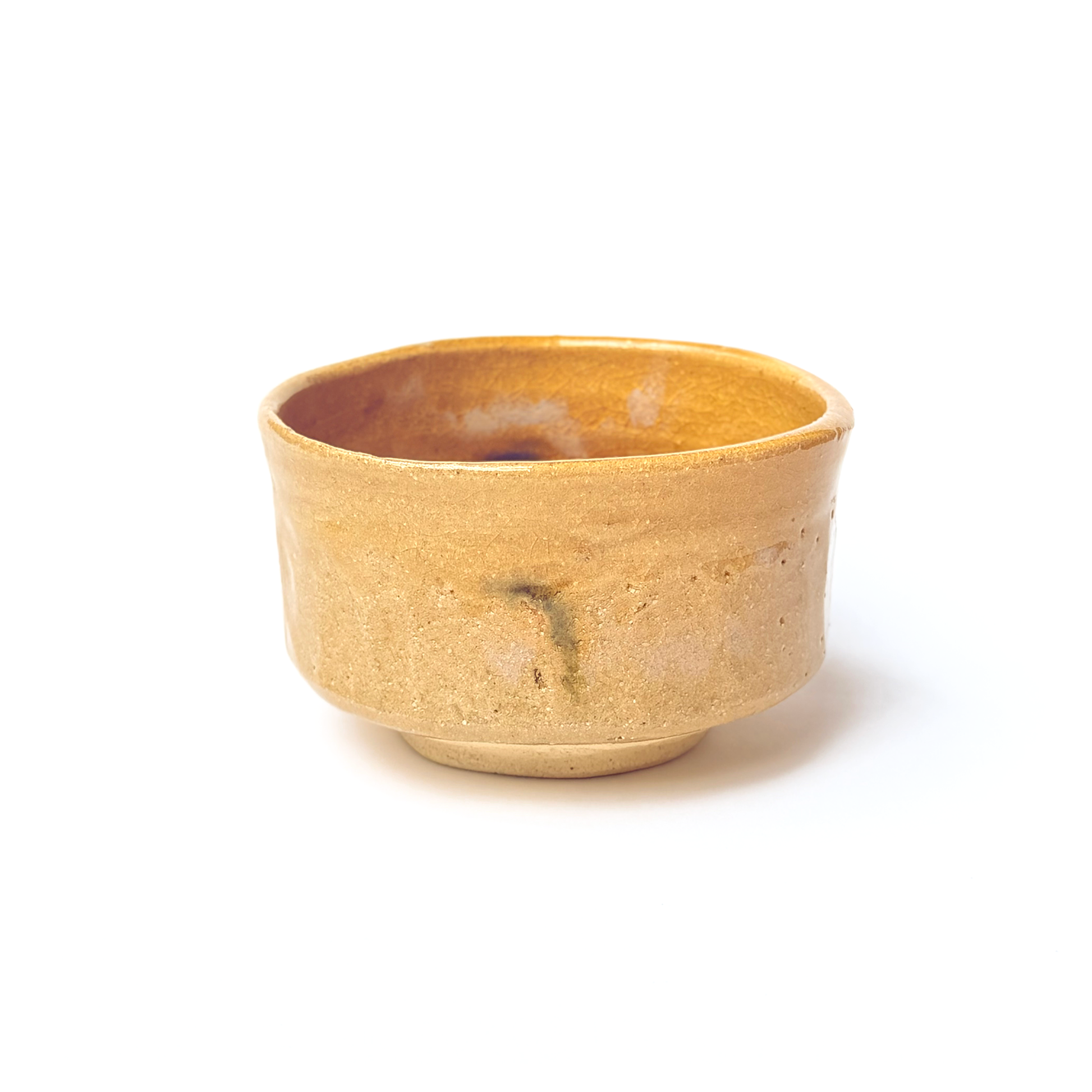 TAKIGUCHIKIHEJI Matcha Bowl - front view displaying the profile and textured exterior
