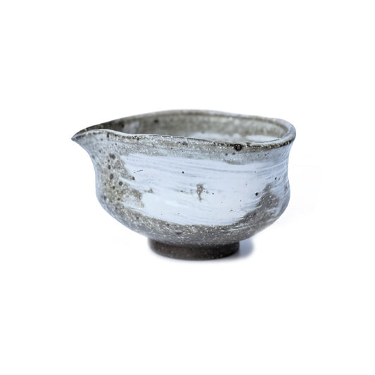 Shigaraki-yaki Katakuchi Chawan by Kiyoshi Kato - Handmade Spouted Matcha Bowl | NEZUMI