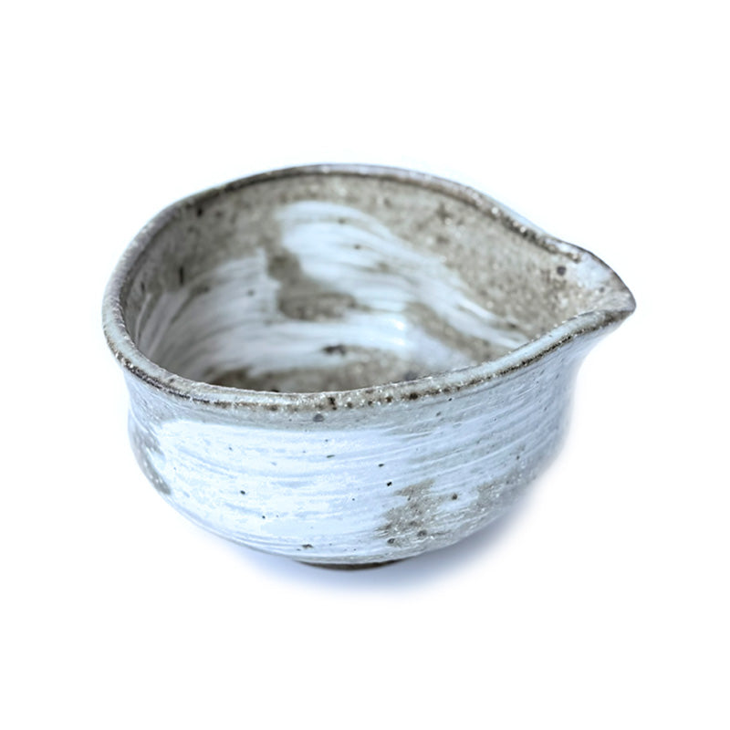 Shigaraki-yaki Katakuchi Chawan by Kiyoshi Kato - Handmade Spouted Matcha Bowl | NEZUMI