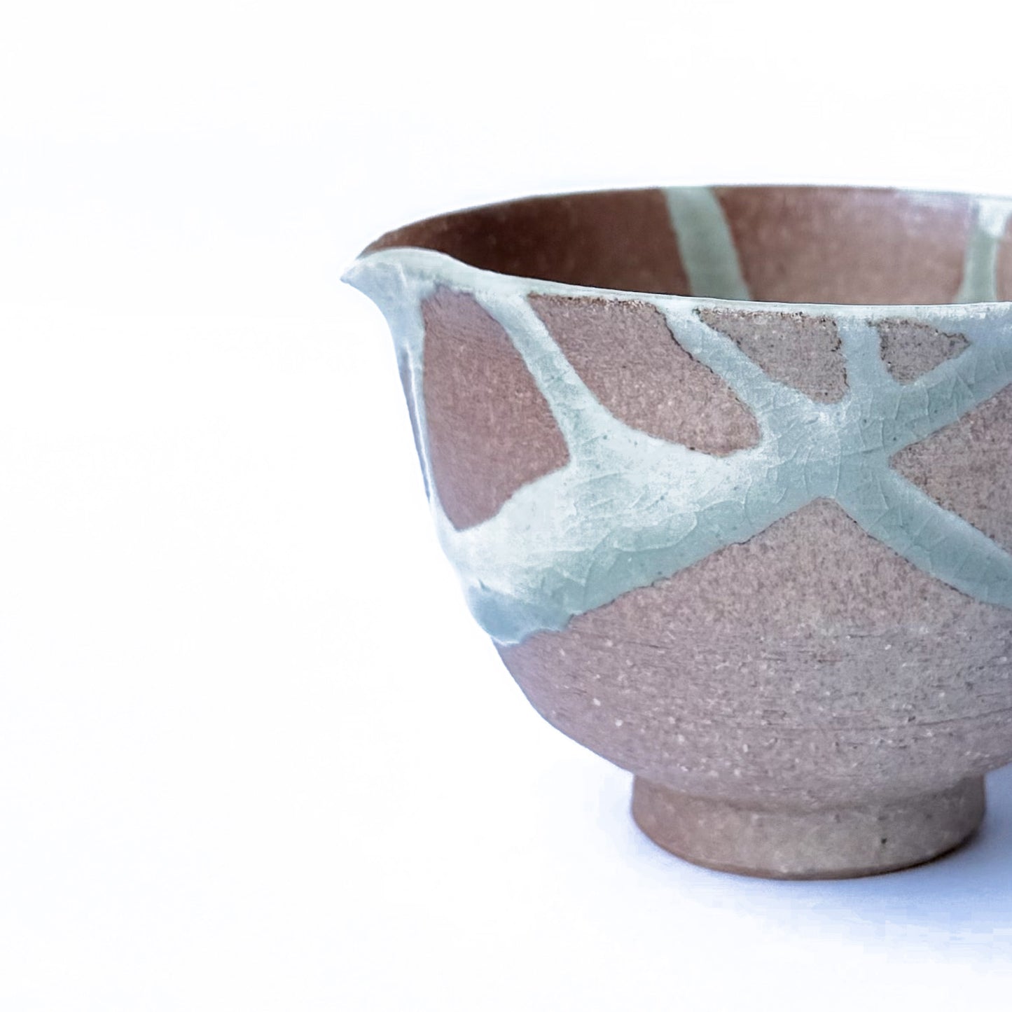 Ceramic water cooler with a unique pattern