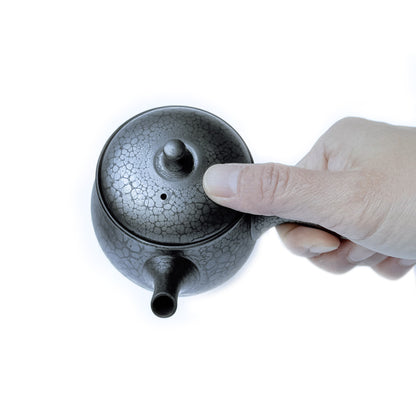 Tokoname-yaki Teapot by Shōji Umehara - Handmade Japanese Kyusu |  TENMOKU