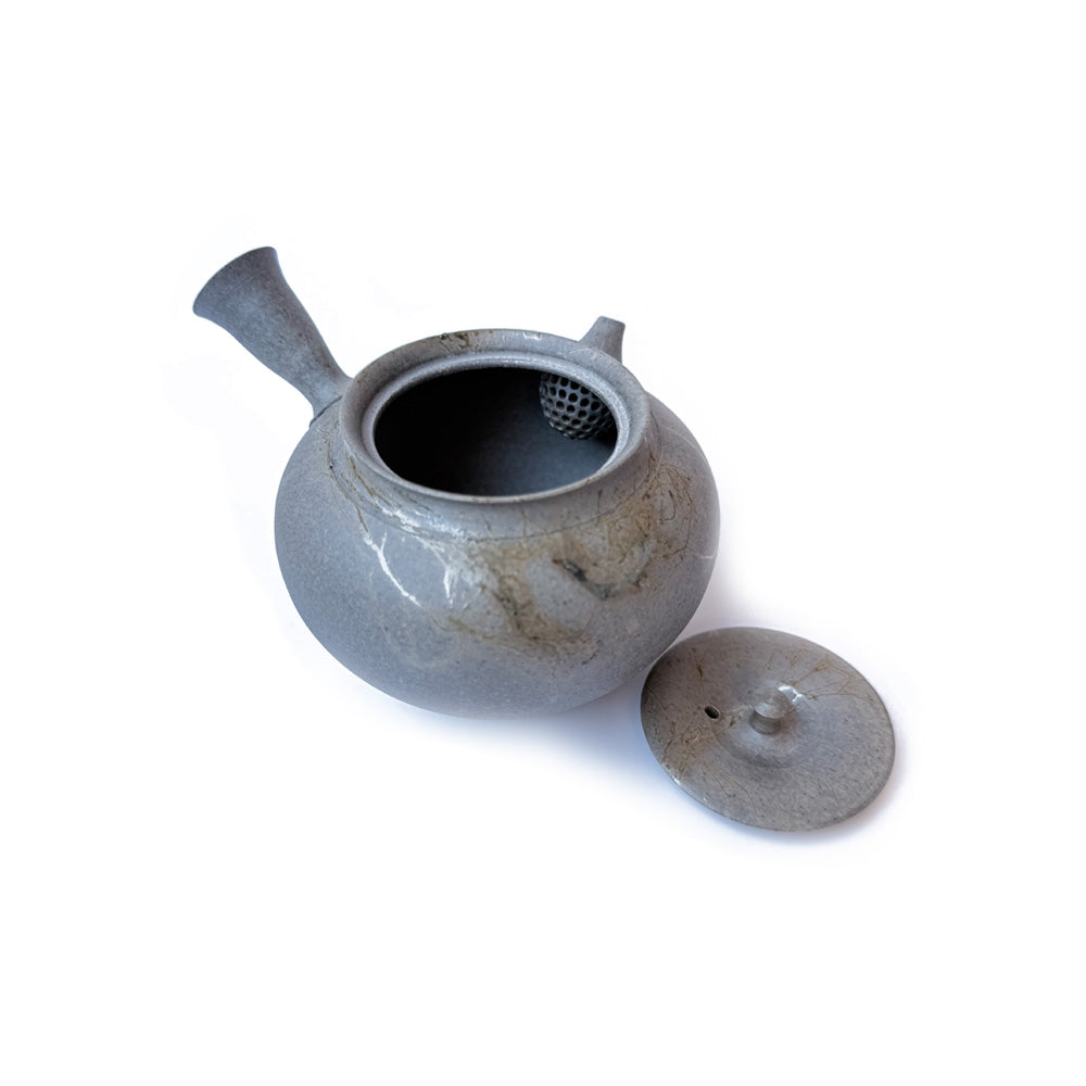 Tokoname-yaki Kyusu by Kansuke Omata - Handmade Japanese Teapot | TSURU